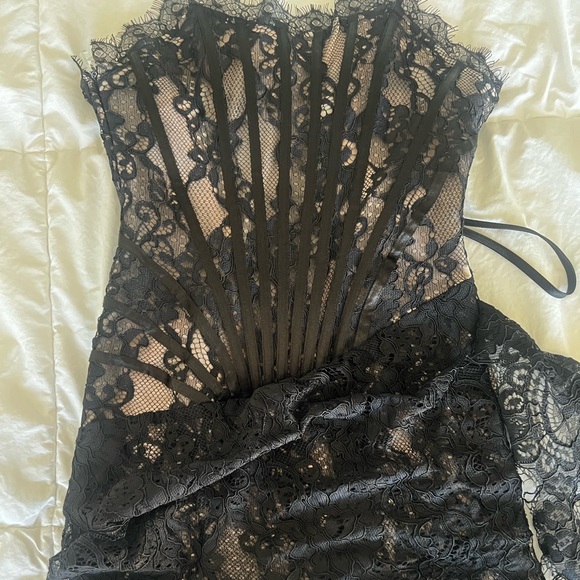 LACE DRESS - Picture 2 of 4